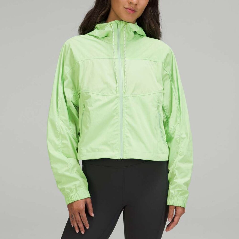 Lululemon Lightweight Cropped Jacket - Scream Green Light